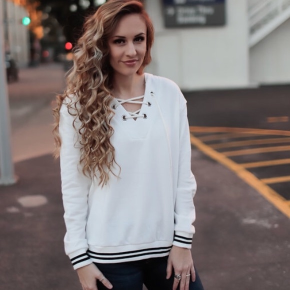 Low stock M-L Adorable preppy sweatshirt - Picture 5 of 7